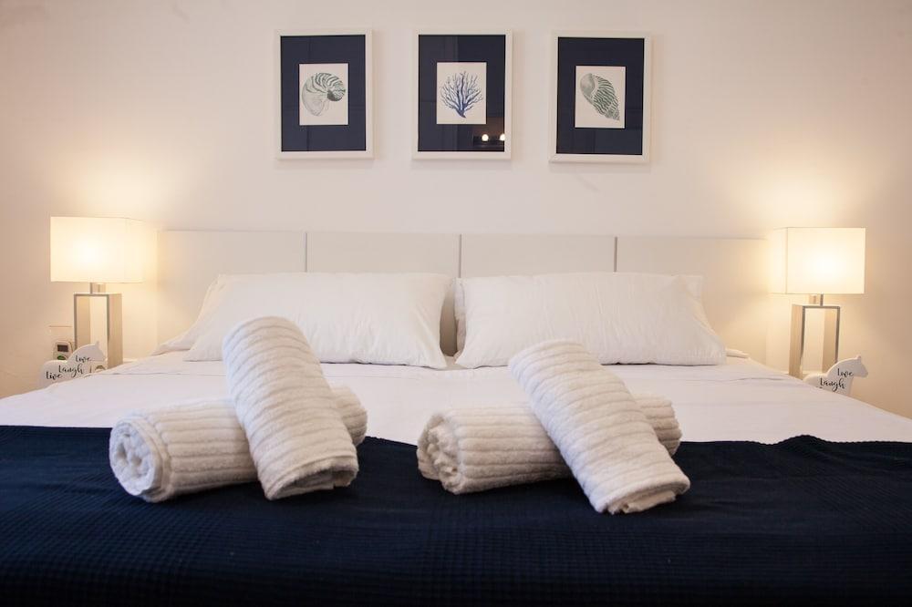 New Opening Villa Oasis Terramar Sitges Zewnętrze zdjęcie